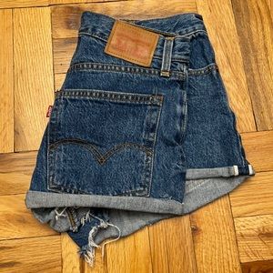 Levi Jean Shorts